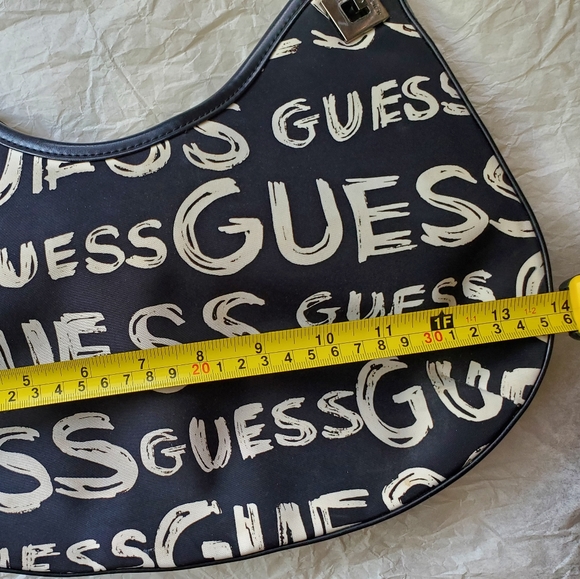 Guess print graffiti hobo handbag with magnetic closure - Picture 8 of 9